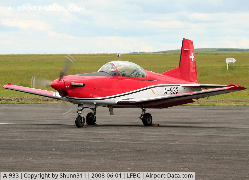 A-933, 1983 Pilatus PC-7 Turbo Trainer C/N 341, Ready for the show...