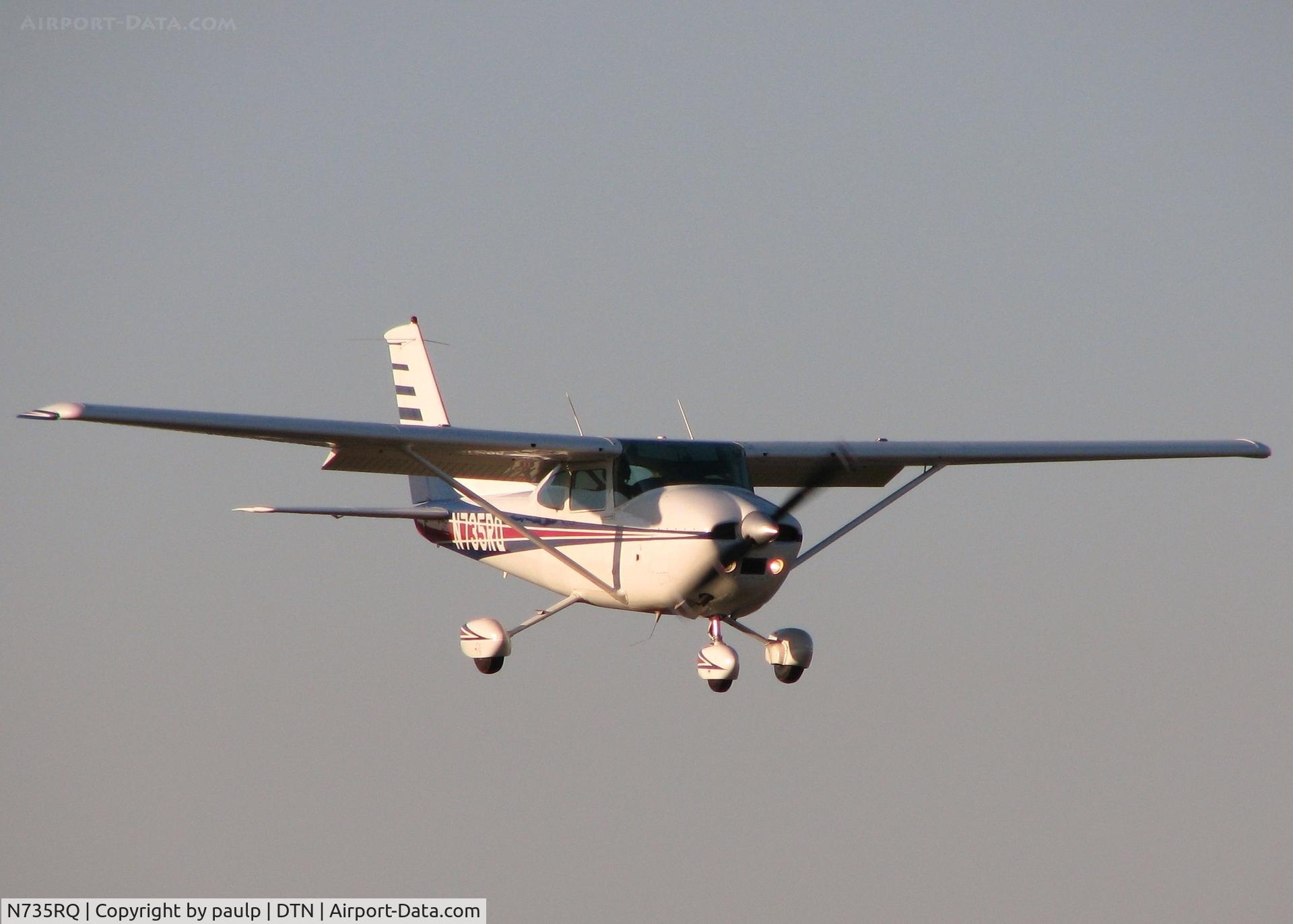 N735RQ, 1977 Cessna 182Q Skylane C/N 18265628, Landing at the Downtown Shreveport airport.