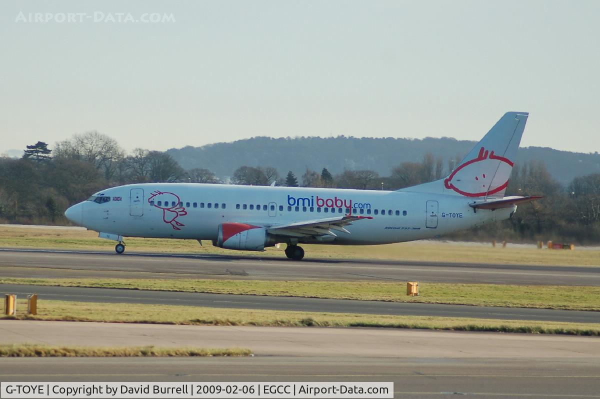 G-TOYE, 1995 Boeing 737-33A C/N 27455, BMI baby - Taking off