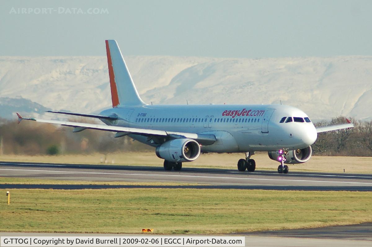 G-TTOG, 2003 Airbus A320-232 C/N 1969, Easy Jet - Taking off