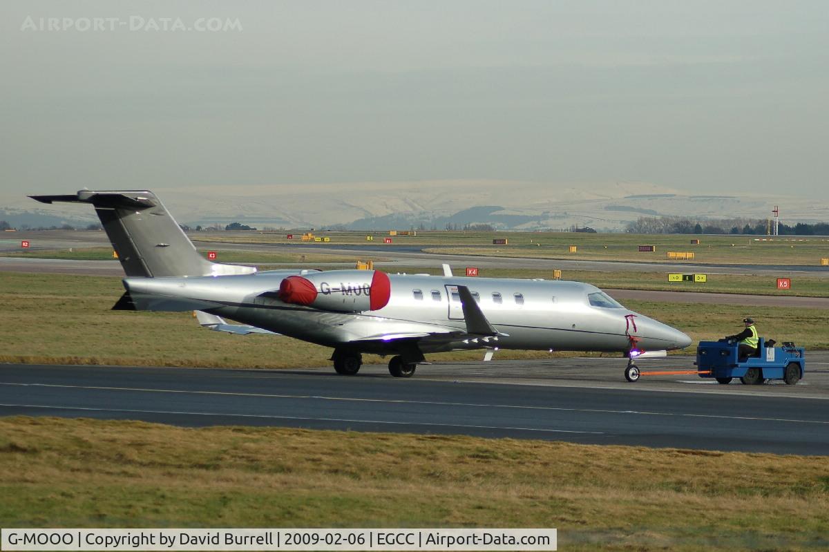 G-MOOO, 2004 Learjet 45 C/N 45-2007, Learjet 45 - Under tow
