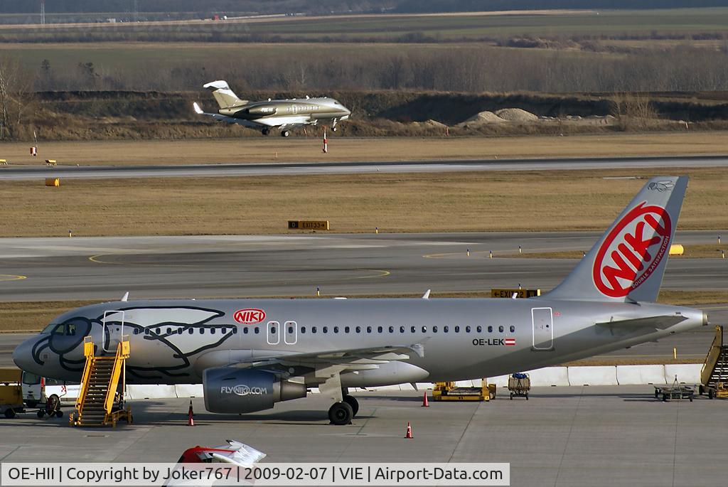 OE-HII, Bombardier Challenger 300 (BD-100-1A10) C/N 20111, Amira Air Bombardier BD-100-1A10 Challenger 300