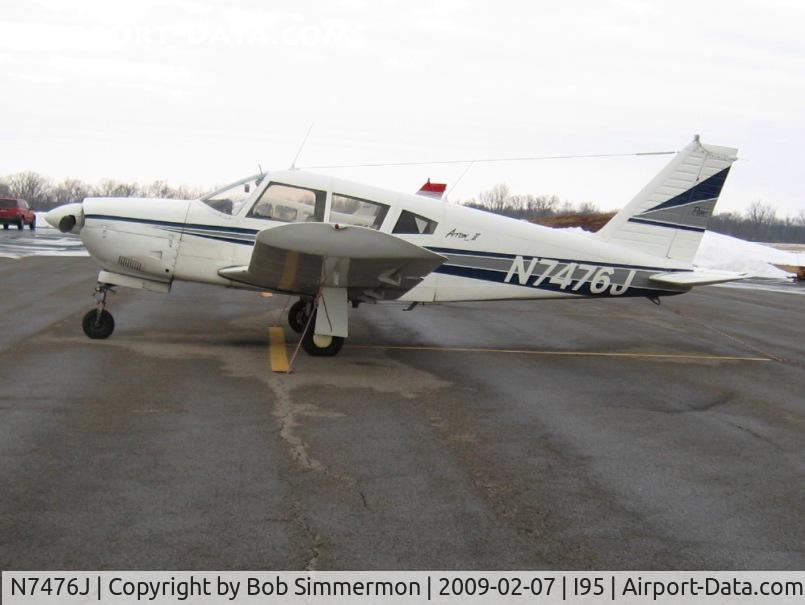 N7476J, 1968 Piper PA-28R-180 Cherokee Arrow C/N 28R-30831, On the ramp at Kenton, Ohio
