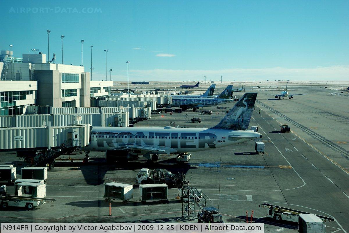 N914FR, 2002 Airbus A319-111 C/N 1841, At Denver