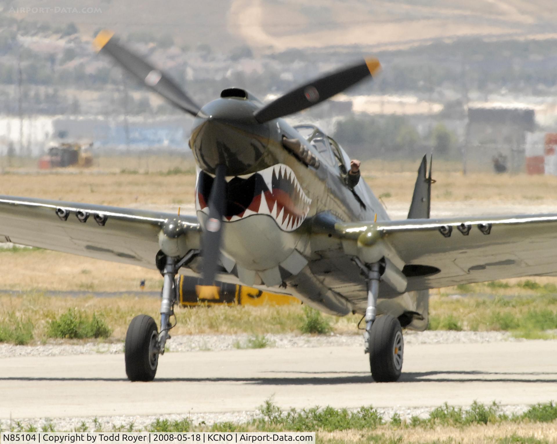 N85104, Curtiss P-40N-5CU Kittyhawk C/N 28954/F858, Chino Airshow 2008