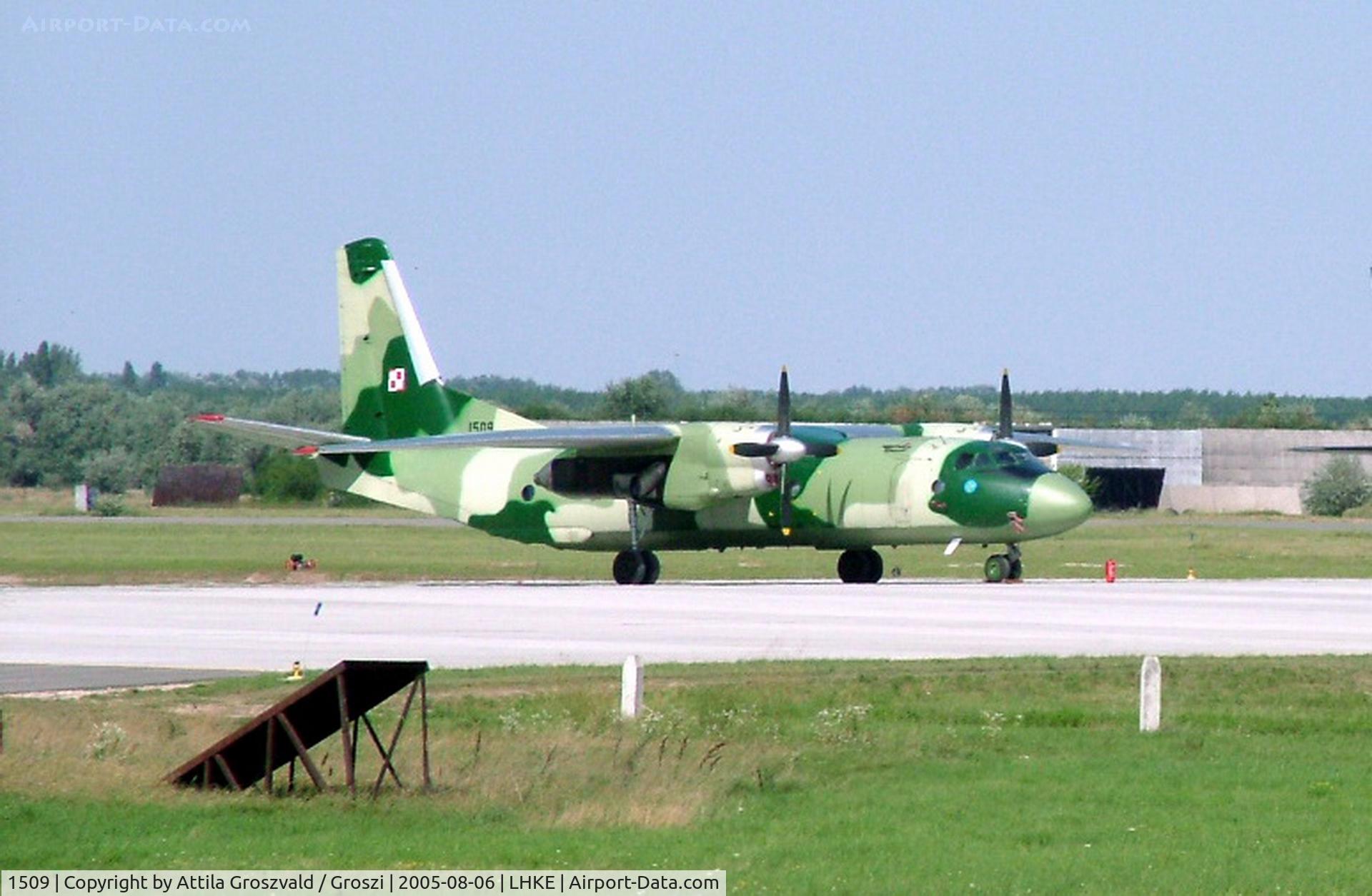 1509, Antonov An-26 C/N 1509, Kecskemét, Hungarian Air-Forces Base / LHKE / Hungary - Airshow '2005