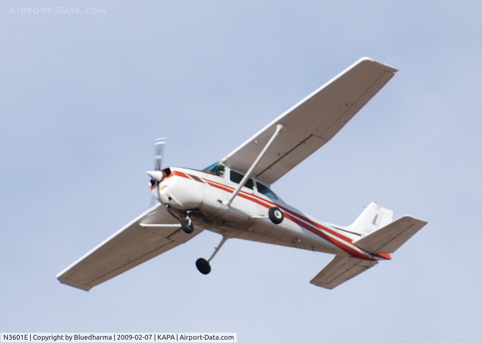 N3601E, 1978 Cessna 172N C/N 17271603, Touch and Go on 17R.