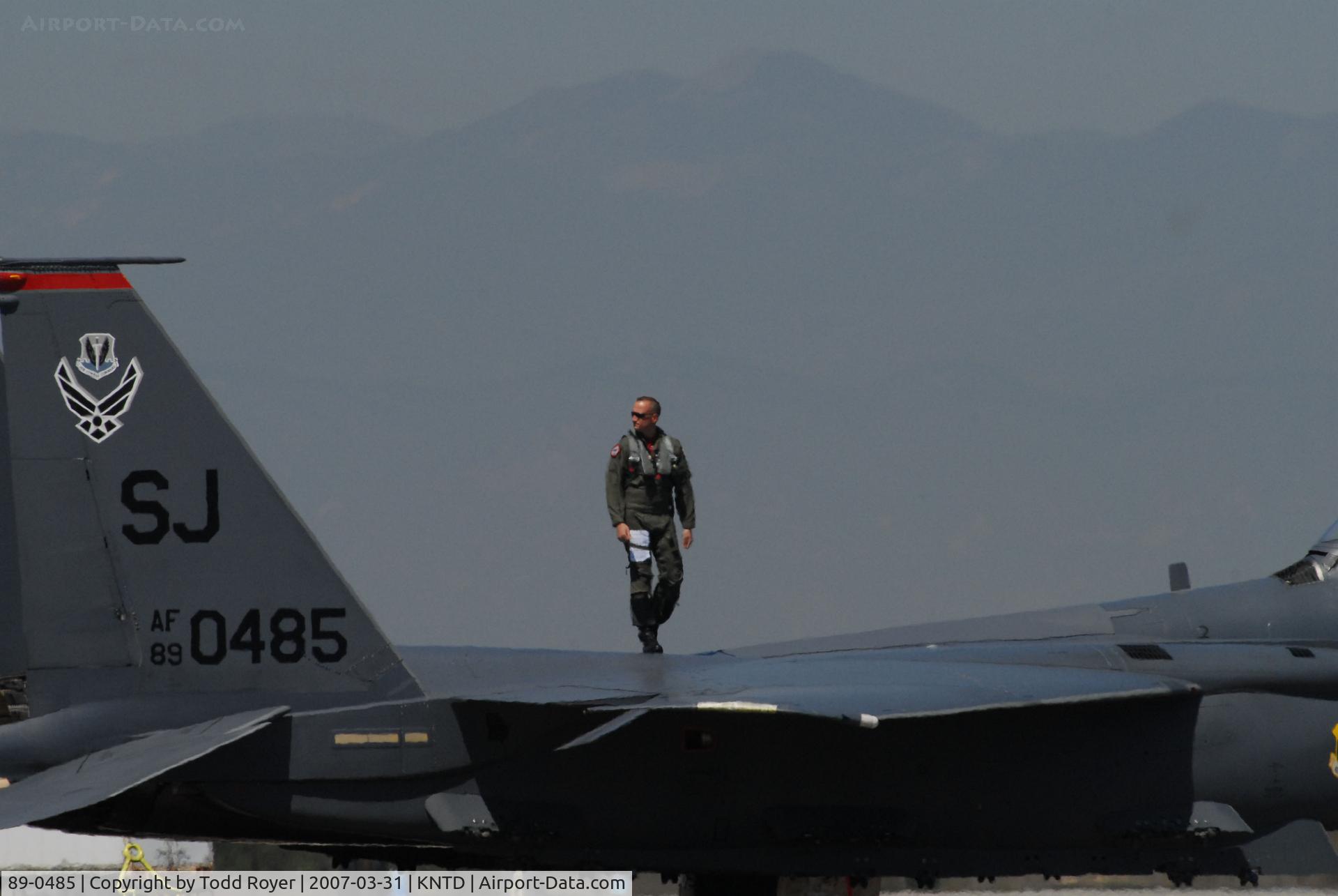 89-0485, 1989 McDonnell Douglas F-15E Strike Eagle C/N 1132/E107, Point Mugu Airshow 2007