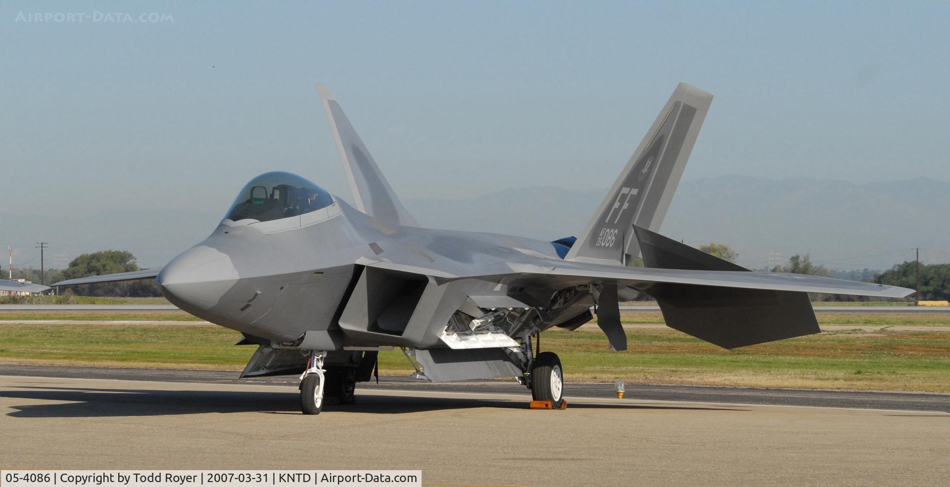05-4086, Lockheed Martin F-22A Raptor C/N 4086, Point Mugu Airshow 2007