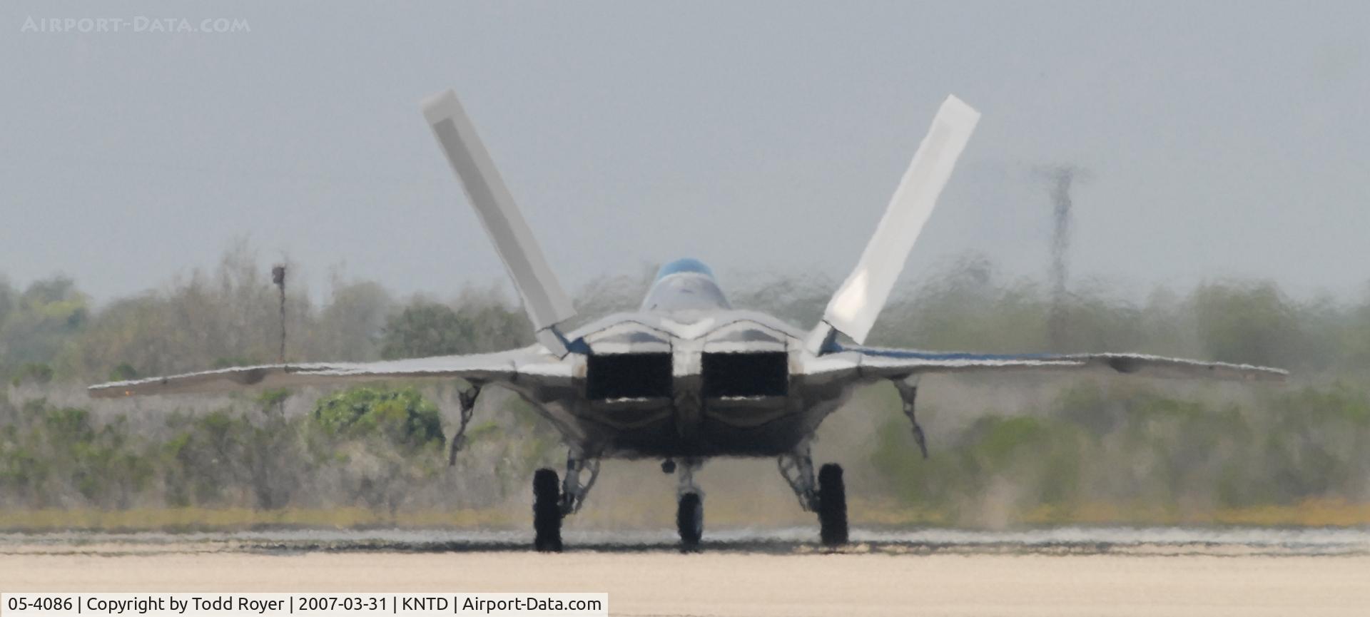 05-4086, Lockheed Martin F-22A Raptor C/N 4086, Point Mugu Airshow 2007