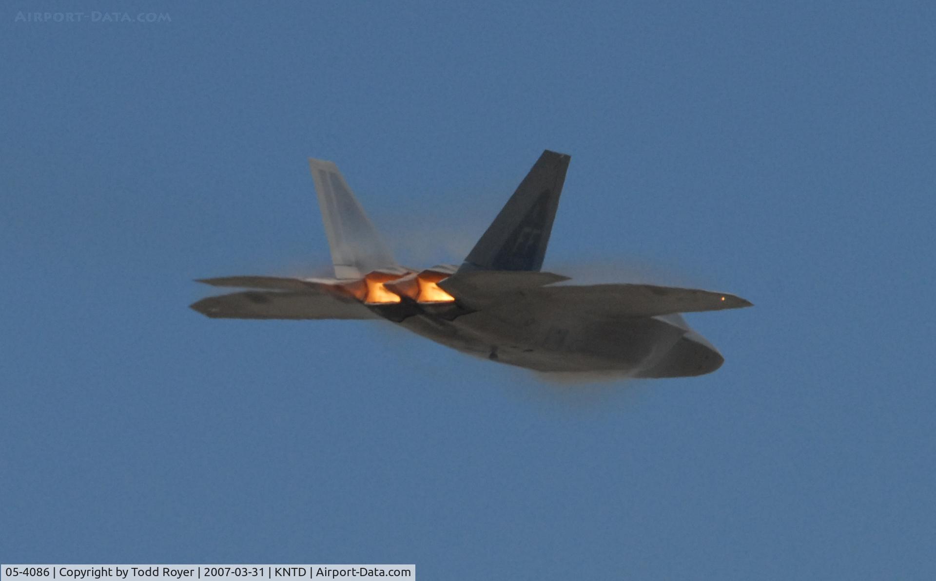 05-4086, Lockheed Martin F-22A Raptor C/N 4086, Point Mugu Airshow 2007