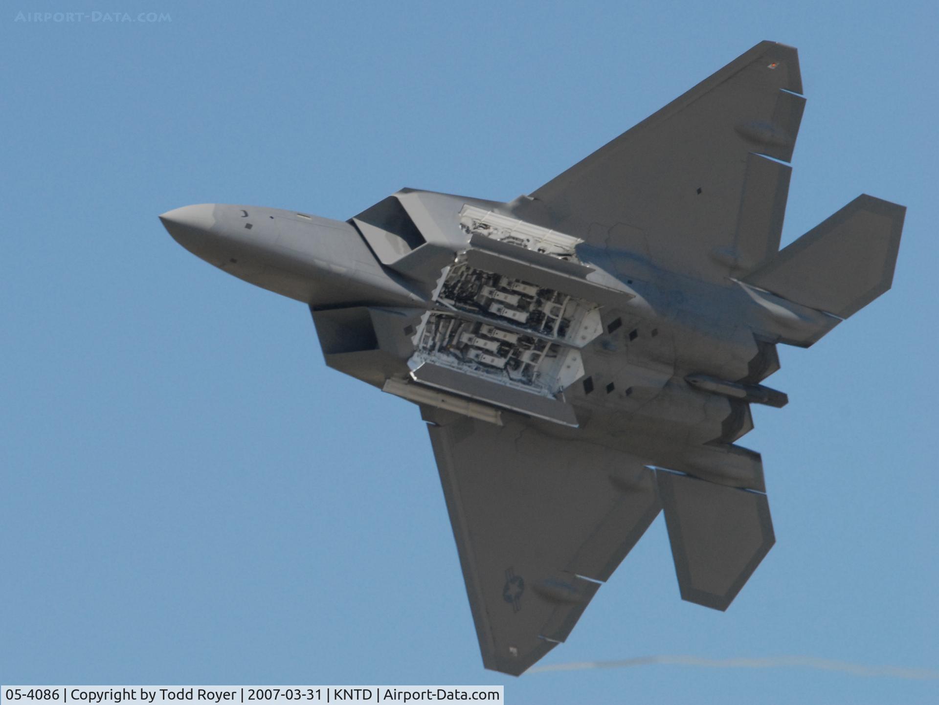 05-4086, Lockheed Martin F-22A Raptor C/N 4086, Point Mugu Airshow 2007