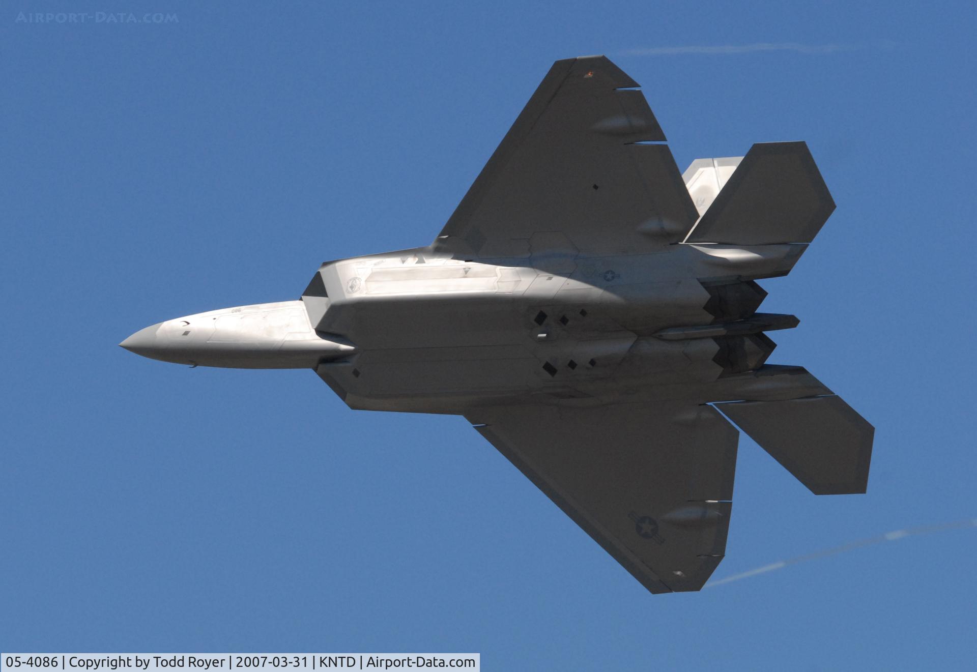 05-4086, Lockheed Martin F-22A Raptor C/N 4086, Point Mugu Airshow 2007