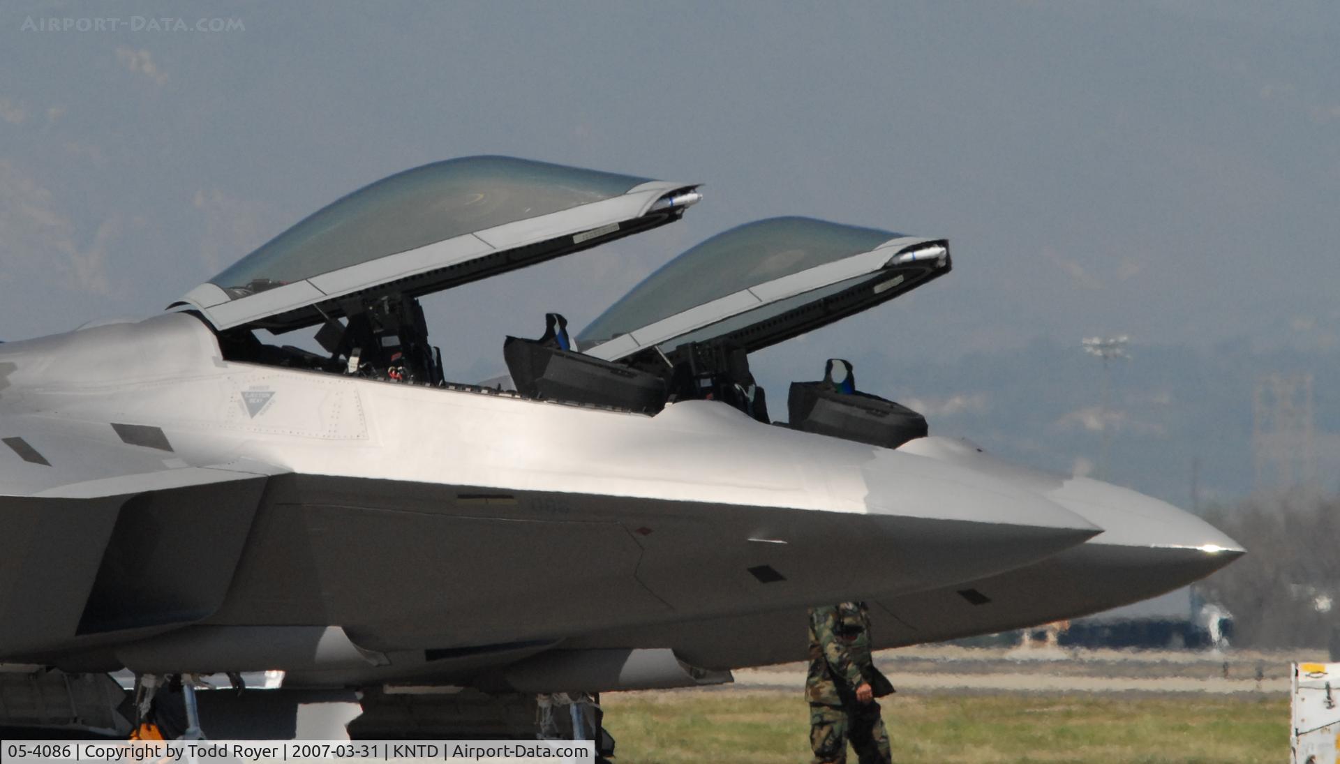 05-4086, Lockheed Martin F-22A Raptor C/N 4086, Point Mugu Airshow 2007