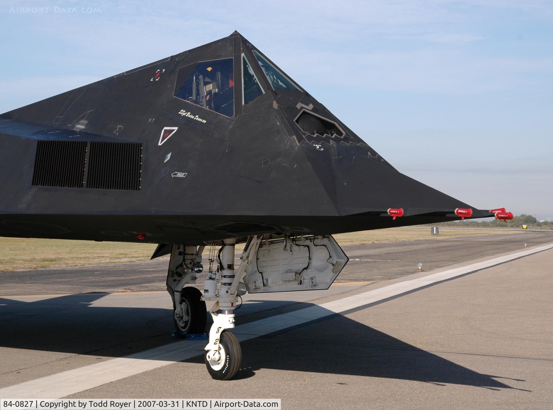84-0827, 1984 Lockheed F-117A Nighthawk C/N A.4041, Point Mugu Airshow 2007