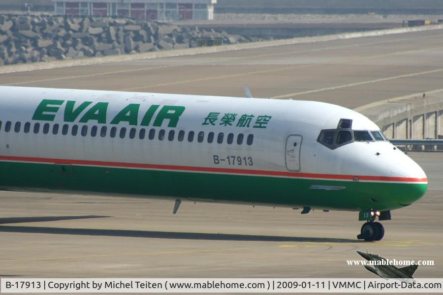B-17913, 1996 McDonnell Douglas MD-90-30 C/N 53537, EVA Air