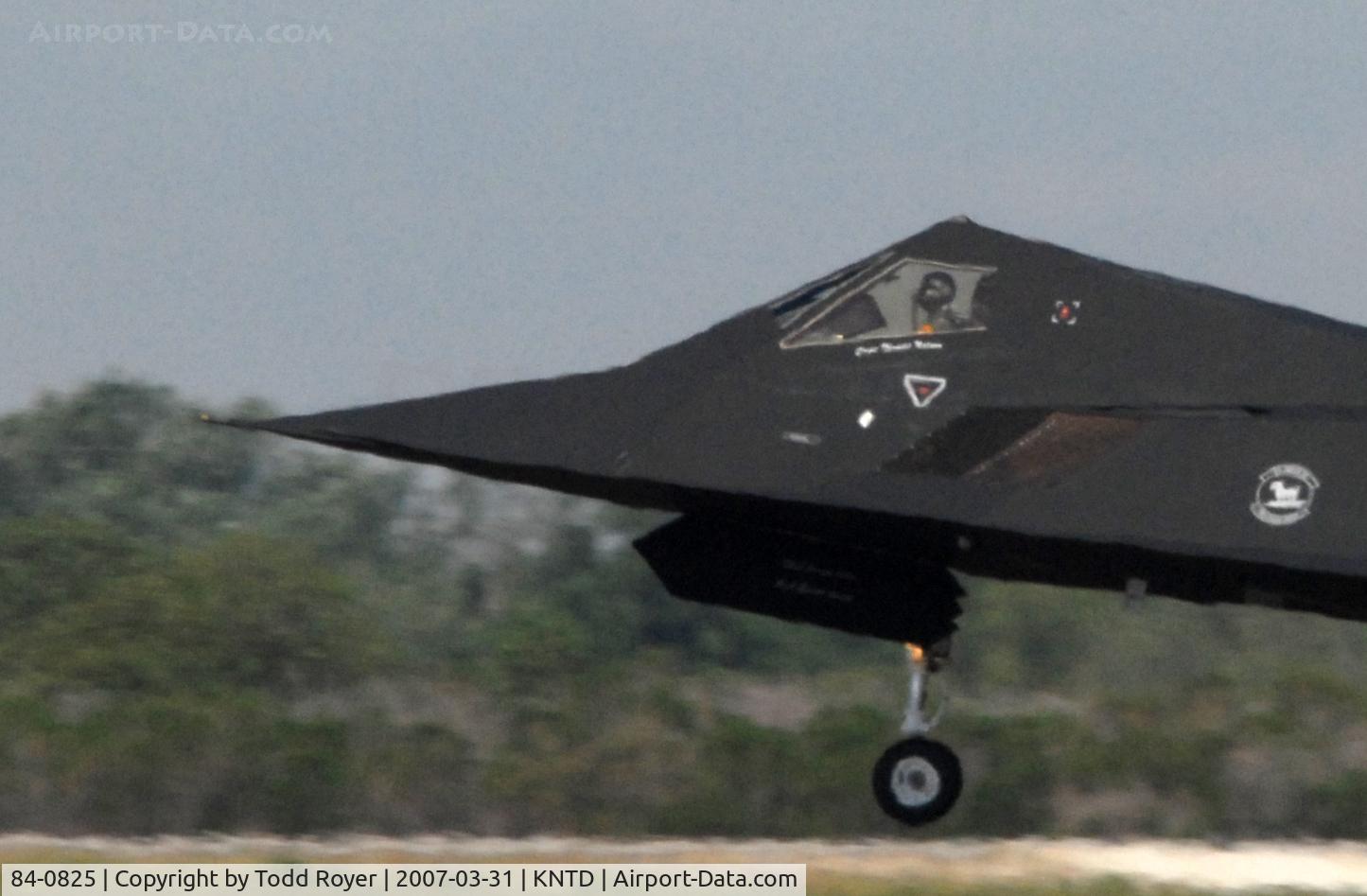 84-0825, 1984 Lockheed F-117A Nighthawk C/N A.4039, Point Mugu Airshow 2007