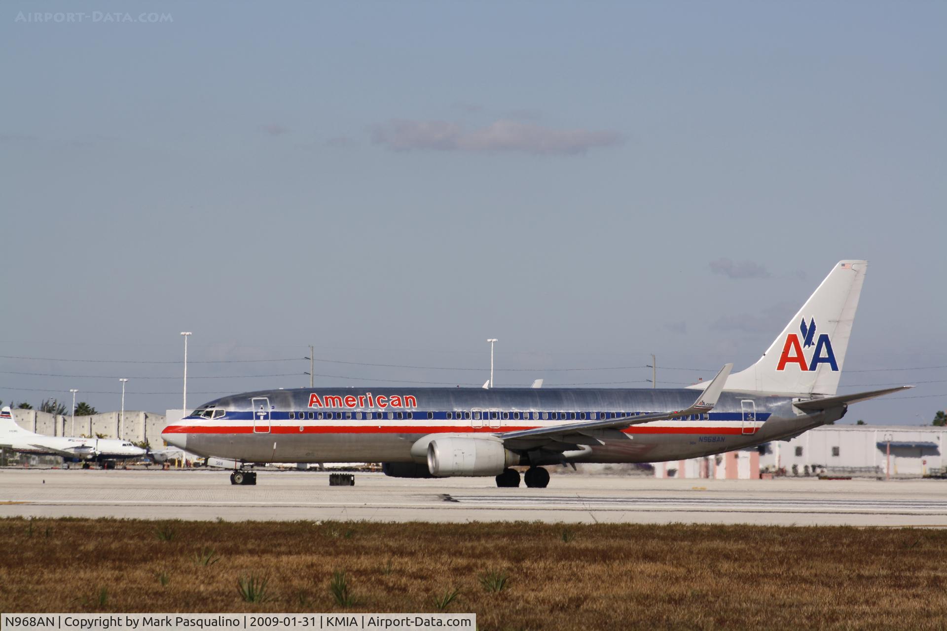 N968AN, 2001 Boeing 737-823 C/N 30095, Boeing 737-800