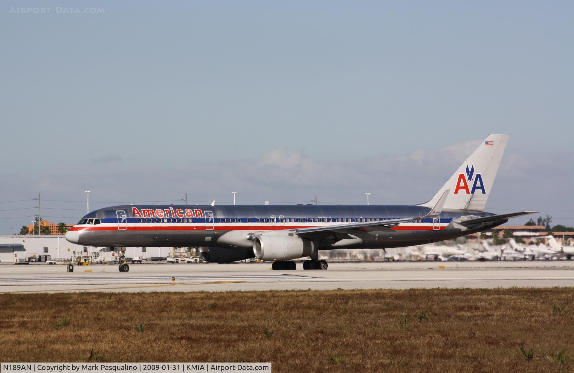 N189AN, 2001 Boeing 757-223 C/N 32383, Boeing 757-200