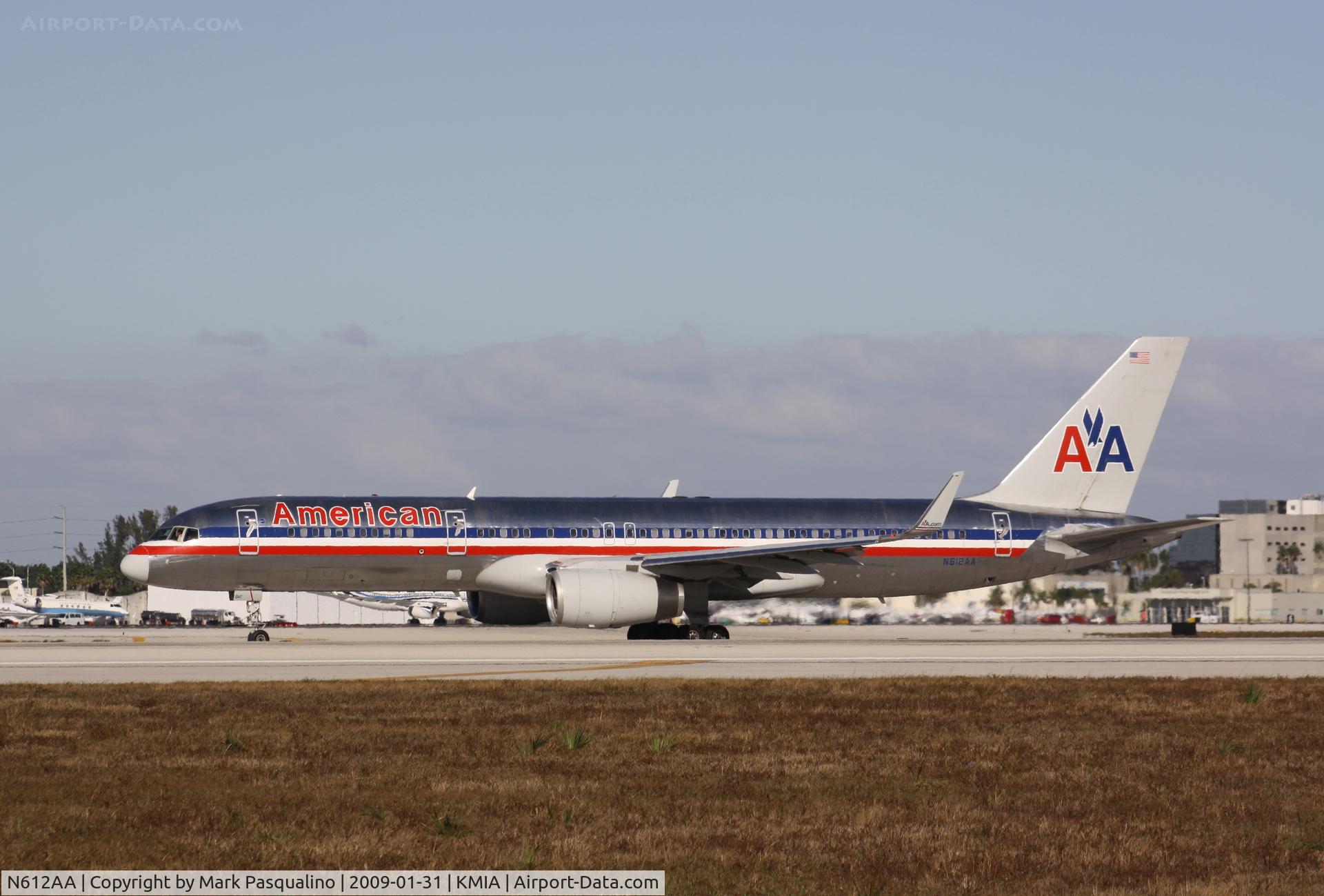 N612AA, 1989 Boeing 757-223 C/N 24488, Boeing 757-200