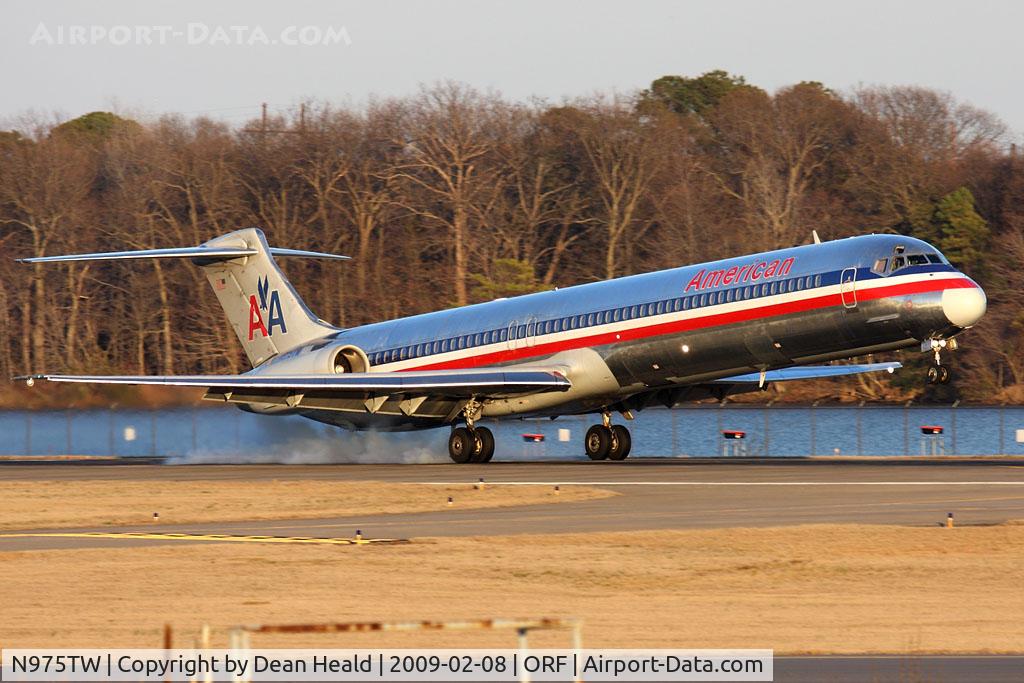 N975TW, 1999 McDonnell Douglas MD-83 (DC-9-83) C/N 53625, American Airlines N975TW (FLT AAL682) from Dallas/Fort Worth Int'l (KDFW) landing on RWY 23.