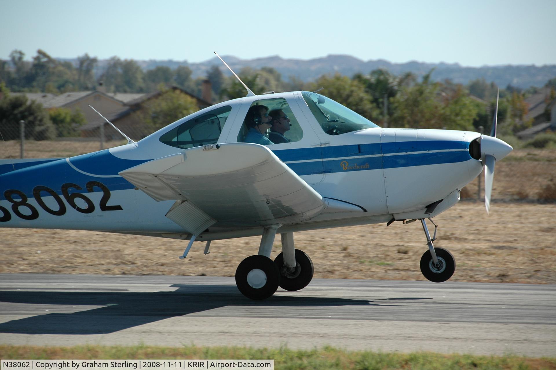 N38062, 1980 Beech 77 Skipper C/N WA-204, touchdown at Flabob