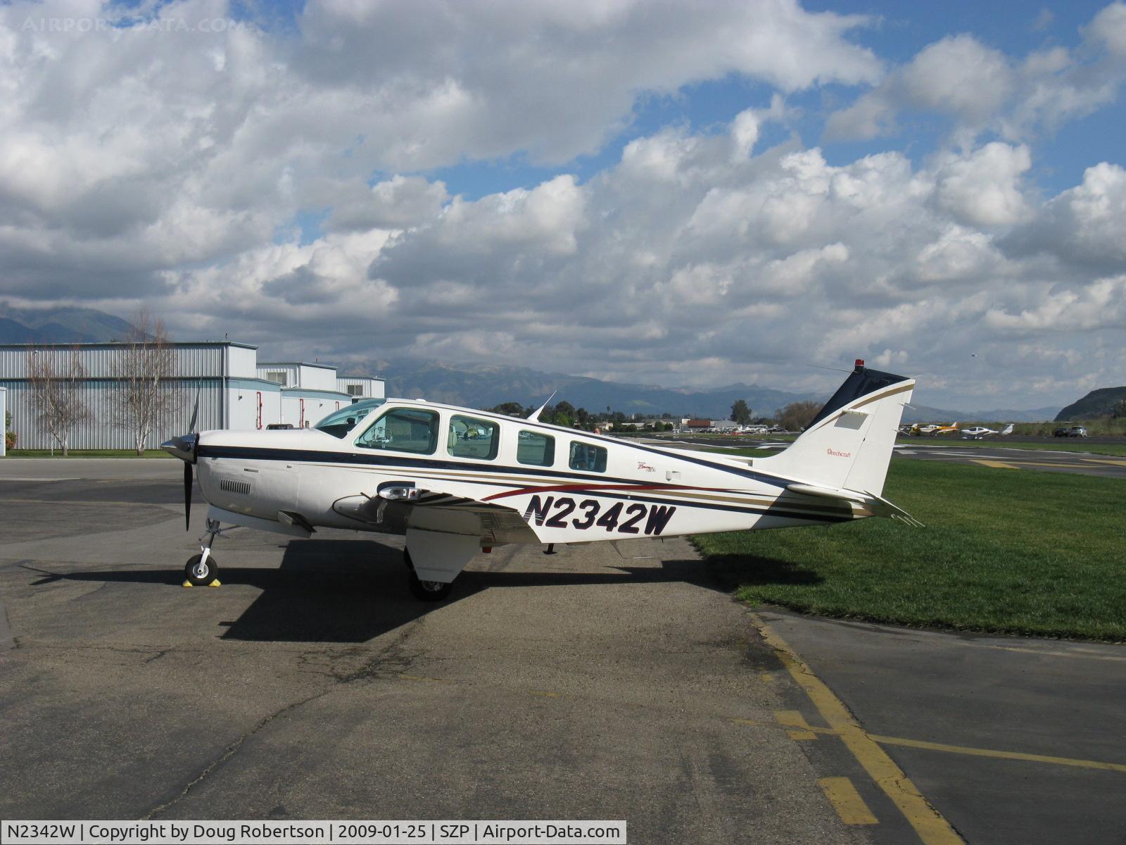 N2342W, 1998 Raytheon Aircraft Company A36 Bonanza C/N E-3191, 1998 Raytheon Beech A36 BONANZA, Continental IO-550-B 300 HP