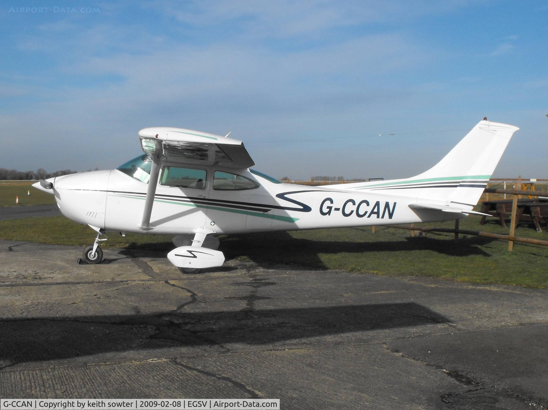 G-CCAN, 1975 Cessna 182P Skylane C/N 182-64069, Visiting from Tibenham