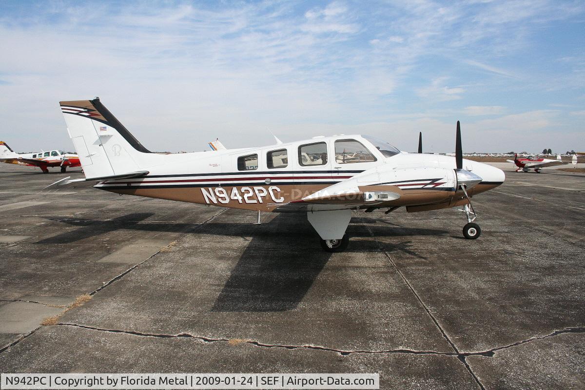 N942PC, Raytheon Aircraft Company G58 Baron C/N TH2140, Beech 58 Baron