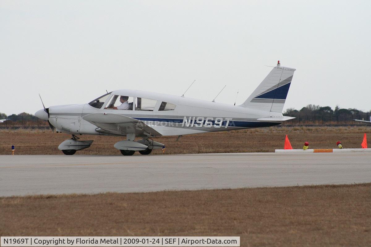 N1969T, 1971 Piper PA-28-180 C/N 28-7105199, Piper PA-28-180 built 1971