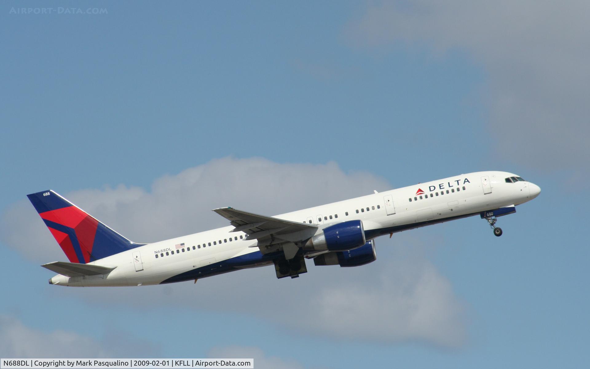 N688DL, 1998 Boeing 757-232 C/N 27587, Boeing 757-200