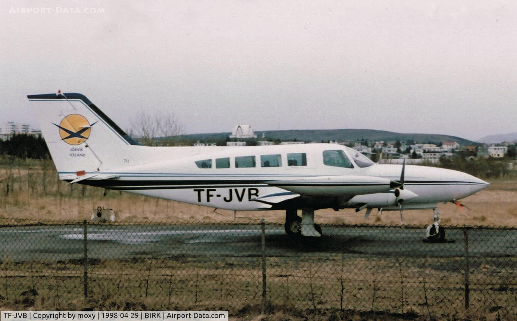TF-JVB, Cessna 402B C/N 402b-0875, CESSNA 402B UTILINER