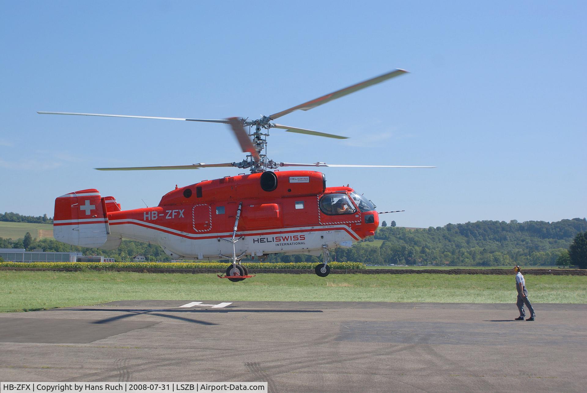 HB-ZFX, 2004 Kamov Ka-32A12 C/N 8809/09, Belp