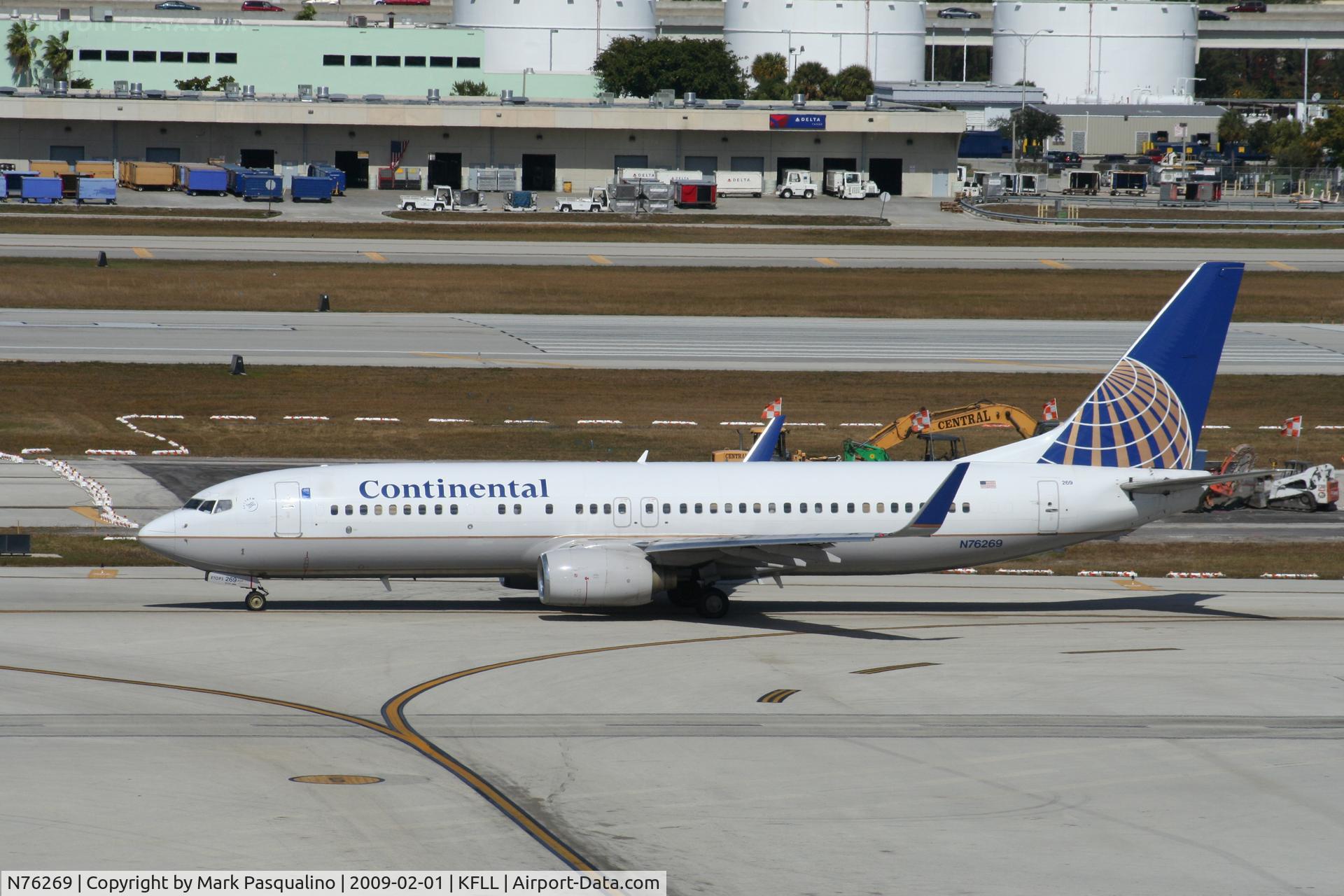 N76269, 2001 Boeing 737-824 C/N 31588, Boeing 737-800
