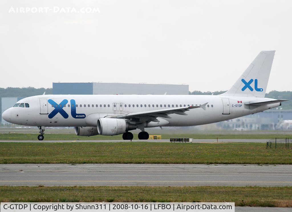 C-GTDP, 2002 Airbus A320-214 C/N 1780, Lining up rwy 32R for departure...
