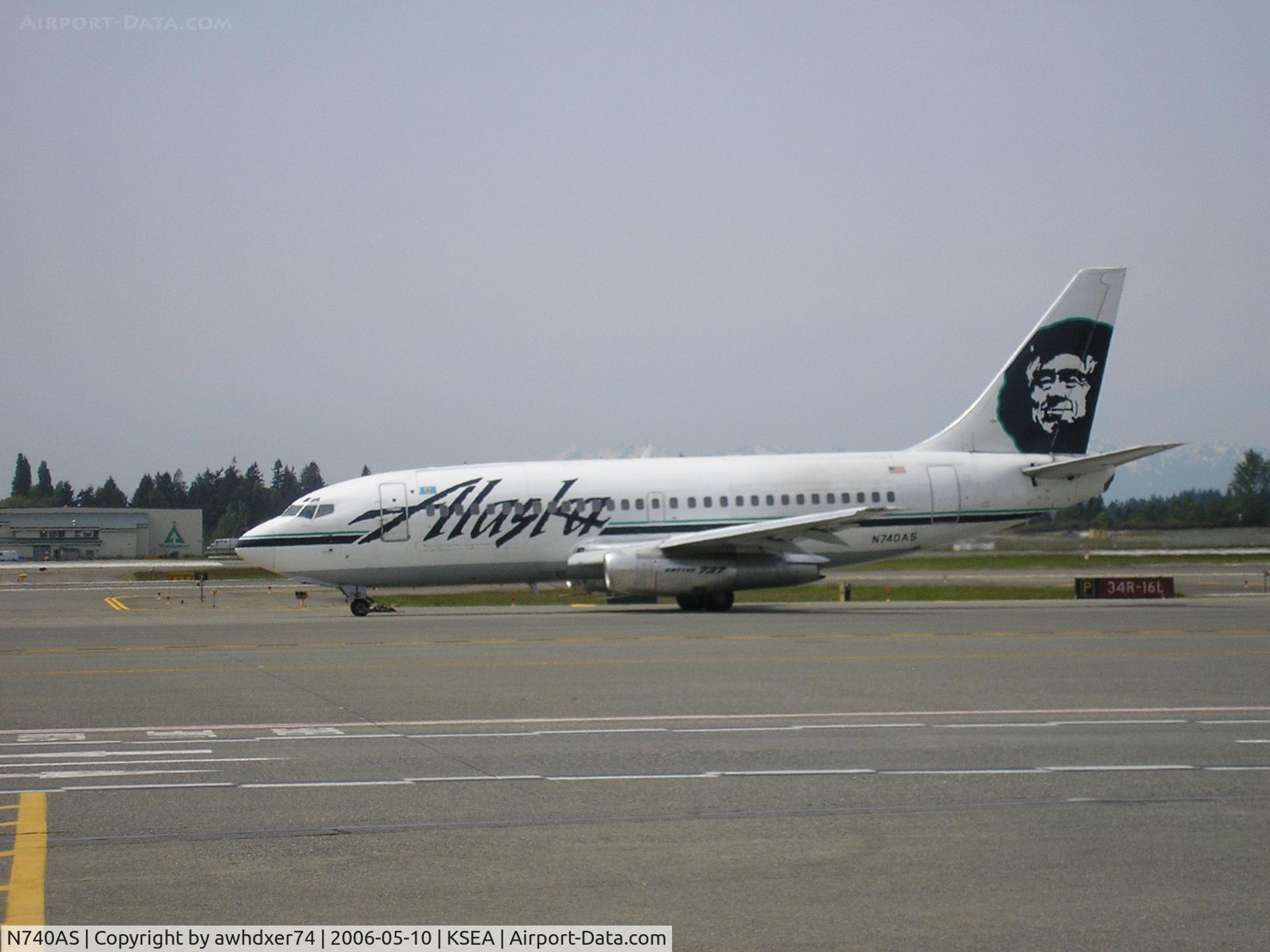 N740AS, 1981 Boeing 737-290C C/N 22578, -200 with gravel kit making its daily milk run to Juneau