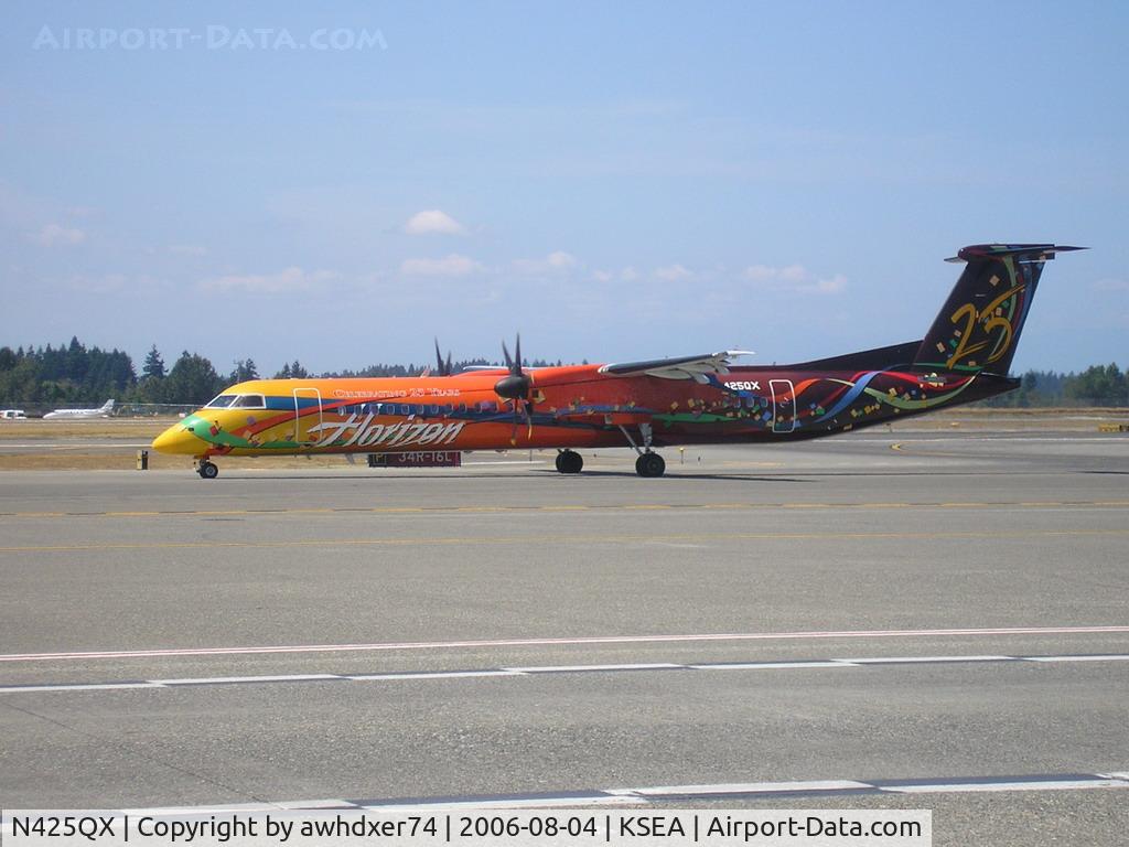 N425QX, 2001 De Havilland Canada DHC-8-402 Dash 8 C/N 4039, QX 25th anniversary color scheme