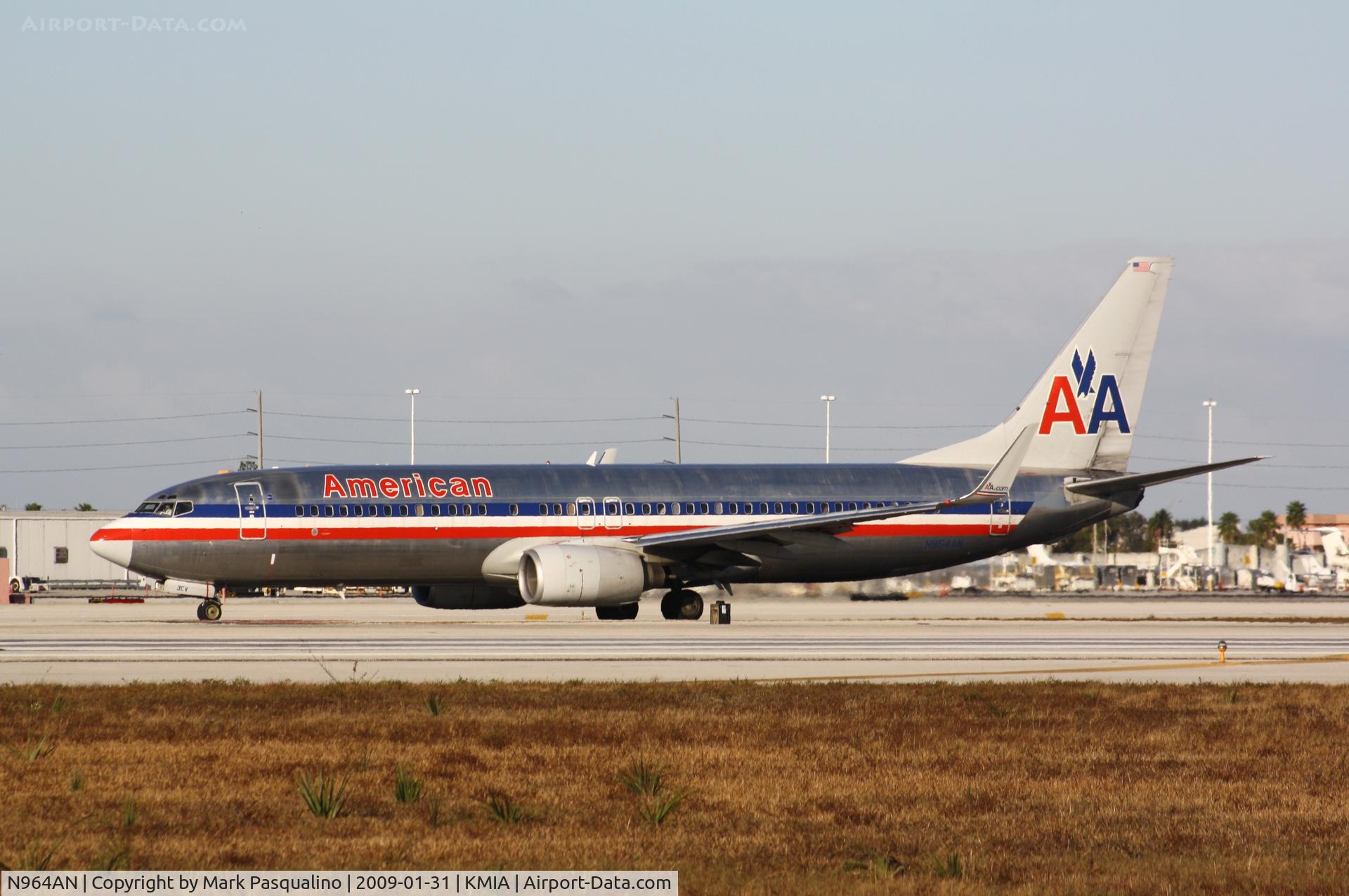 N964AN, 2001 Boeing 737-823 C/N 30093, Boeing 737-800
