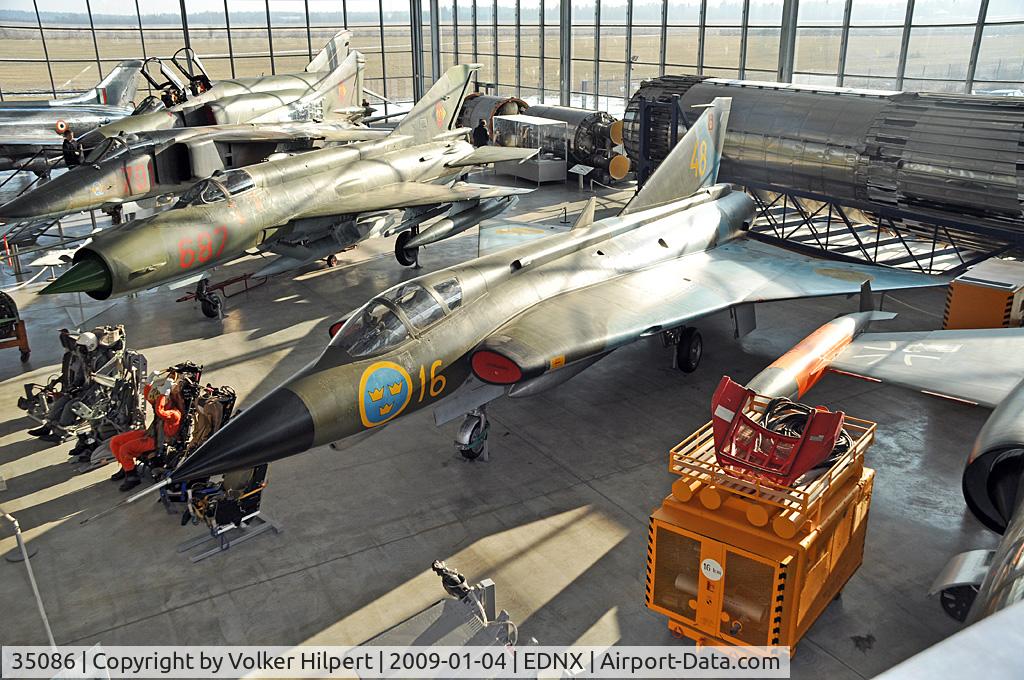 35086, Saab J-35A Draken C/N 35-086, at museum Oberschleissheim