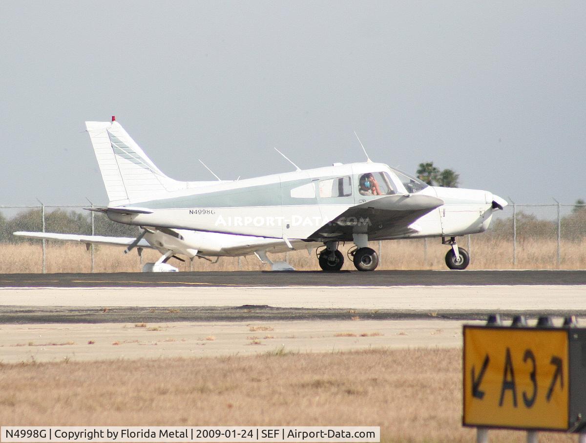 N4998G, 1974 Piper PA-28-140 C/N 28-7425218, Piper PA-28-140 built 1974