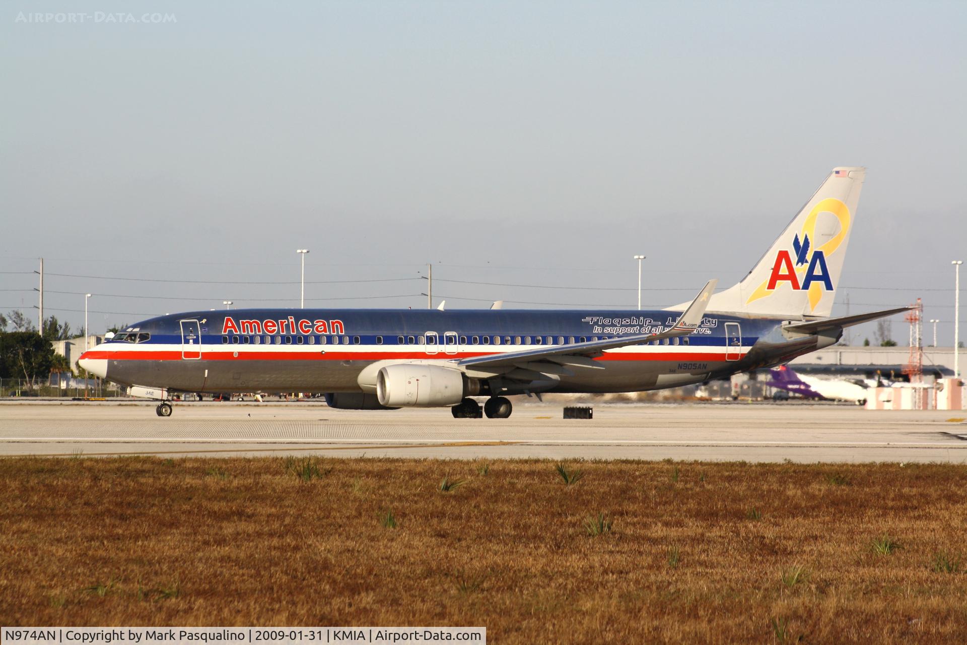 N974AN, 2001 Boeing 737-823 C/N 30098, Boeing 737-800