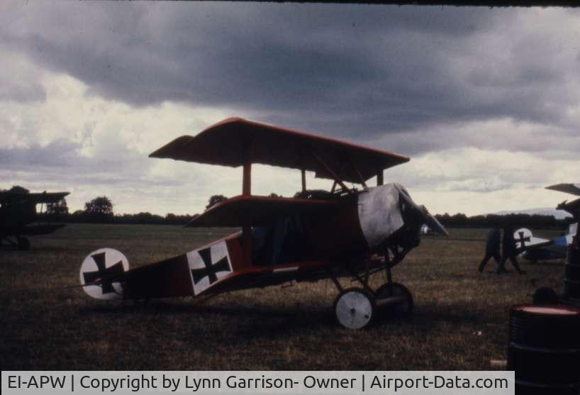 EI-APW, Fokker Dr.1 Triplane Replica C/N 001, Bitz manufactured DR1 owned by Lynn Garrison