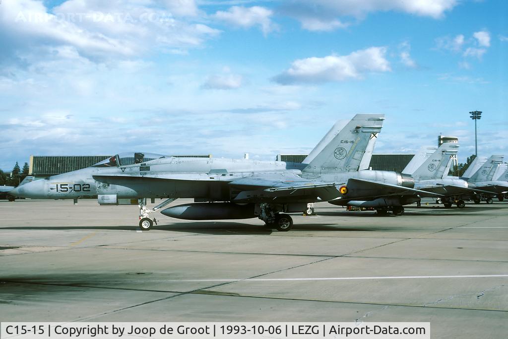 C15-15, McDonnell Douglas EF-18A Hornet C/N 0510/A422, During our visit the flightline was packed with Hornets.