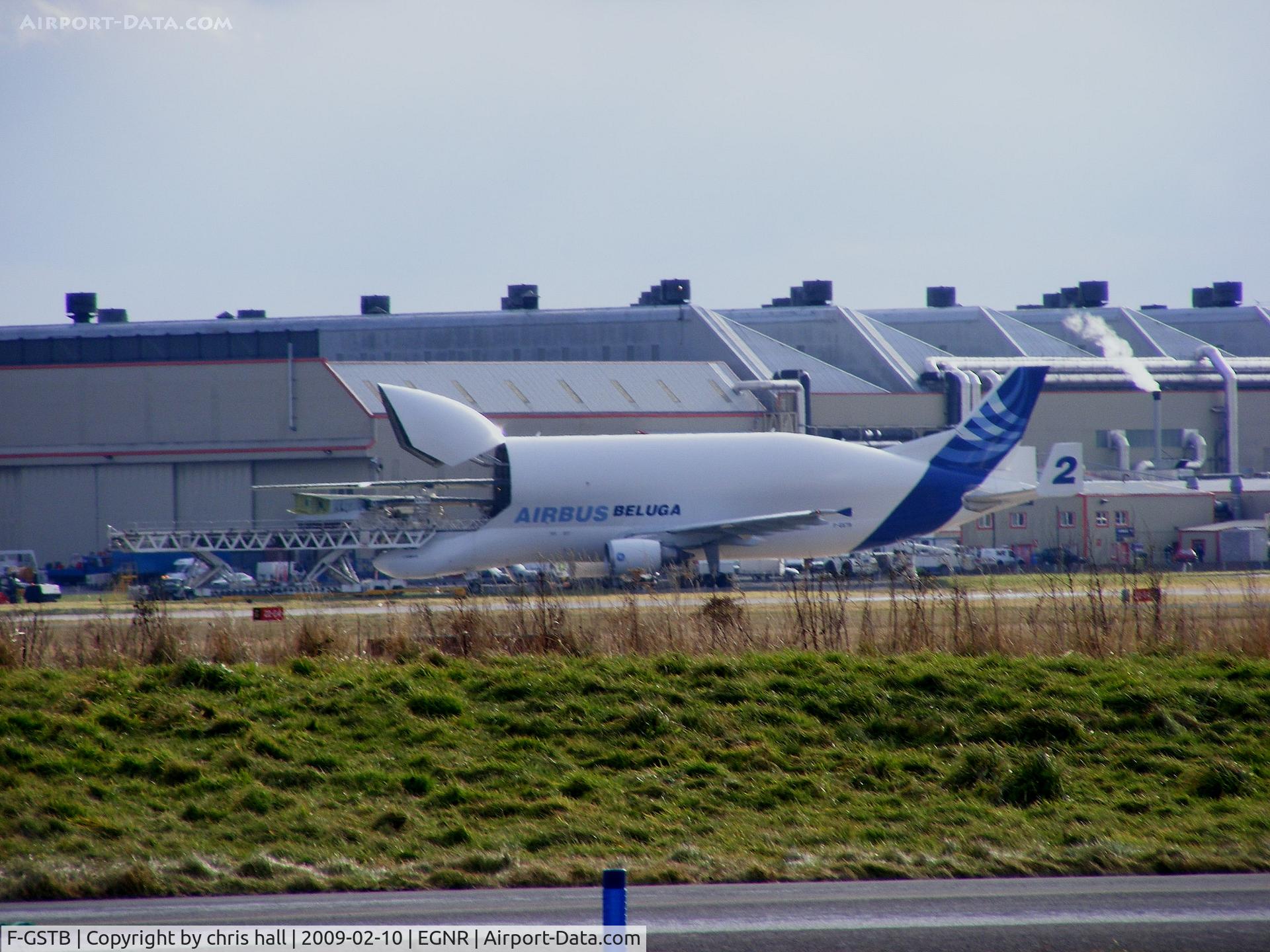 F-GSTB, 1996 Airbus A300B4-608ST Super Transporter C/N 751, loading wings at Hawarden
