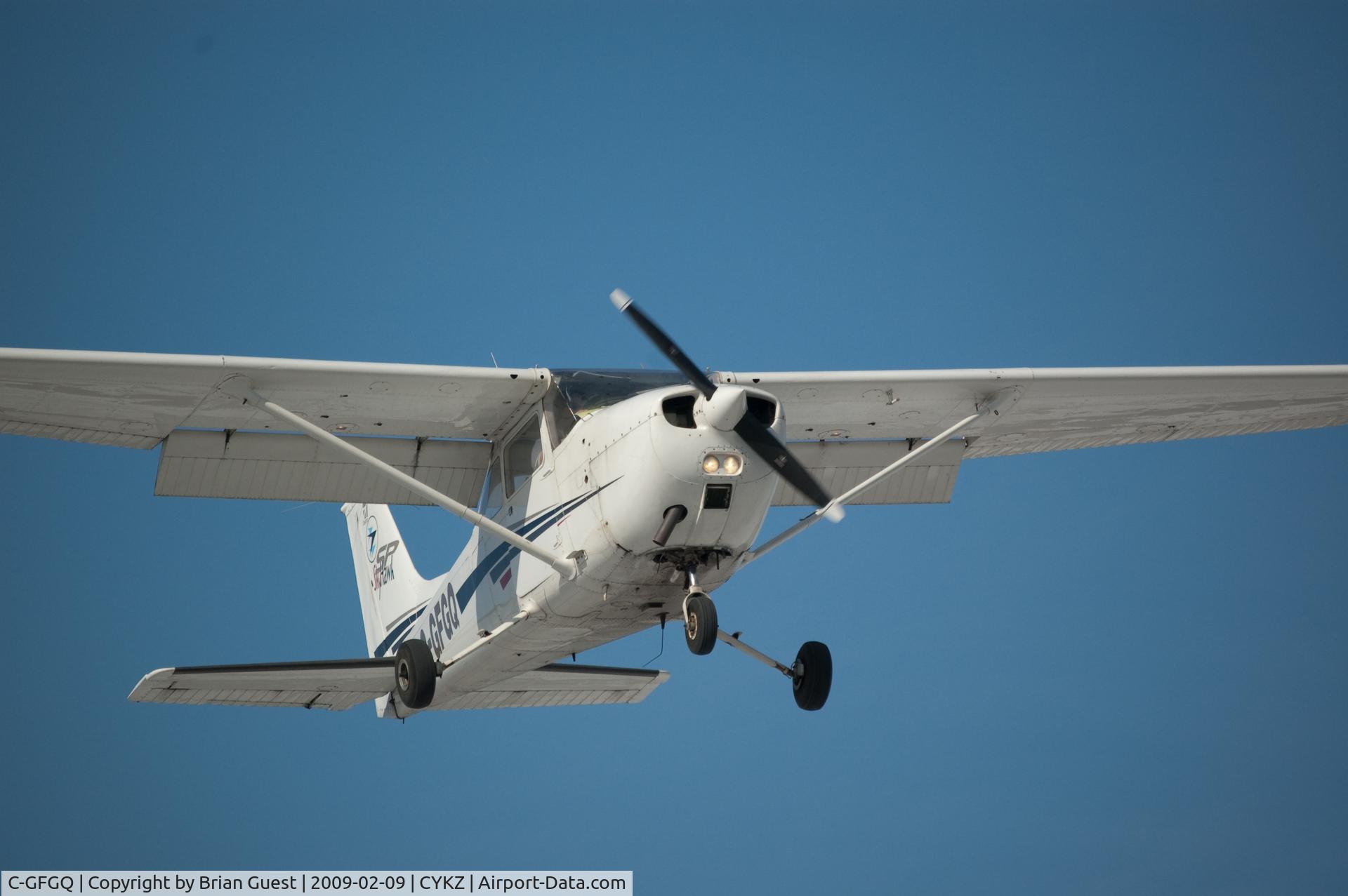 C-GFGQ, 1976 Cessna 172M C/N 17267283, Landing at Toronto/Buttonville Municipal Airport