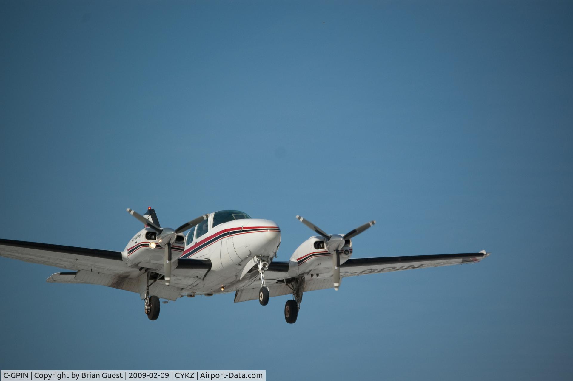 C-GPIN, 1991 Beech 58 Baron C/N TH-1636, Landing at Toronto/Buttonville Municipal Airport