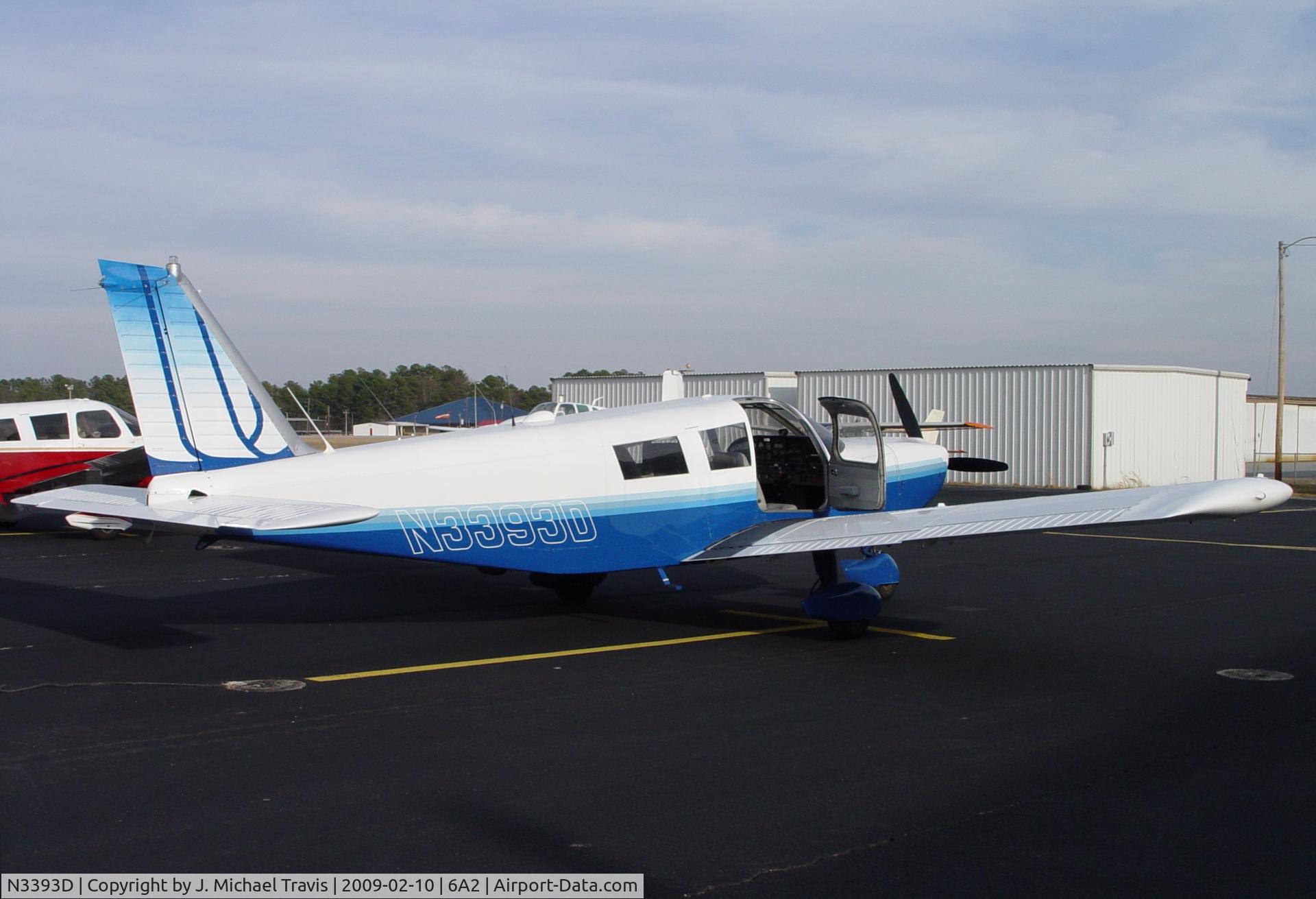 N3393D, 1969 Piper PA-32-300 Cherokee Six C/N 32-40656, 93D at 6A2.