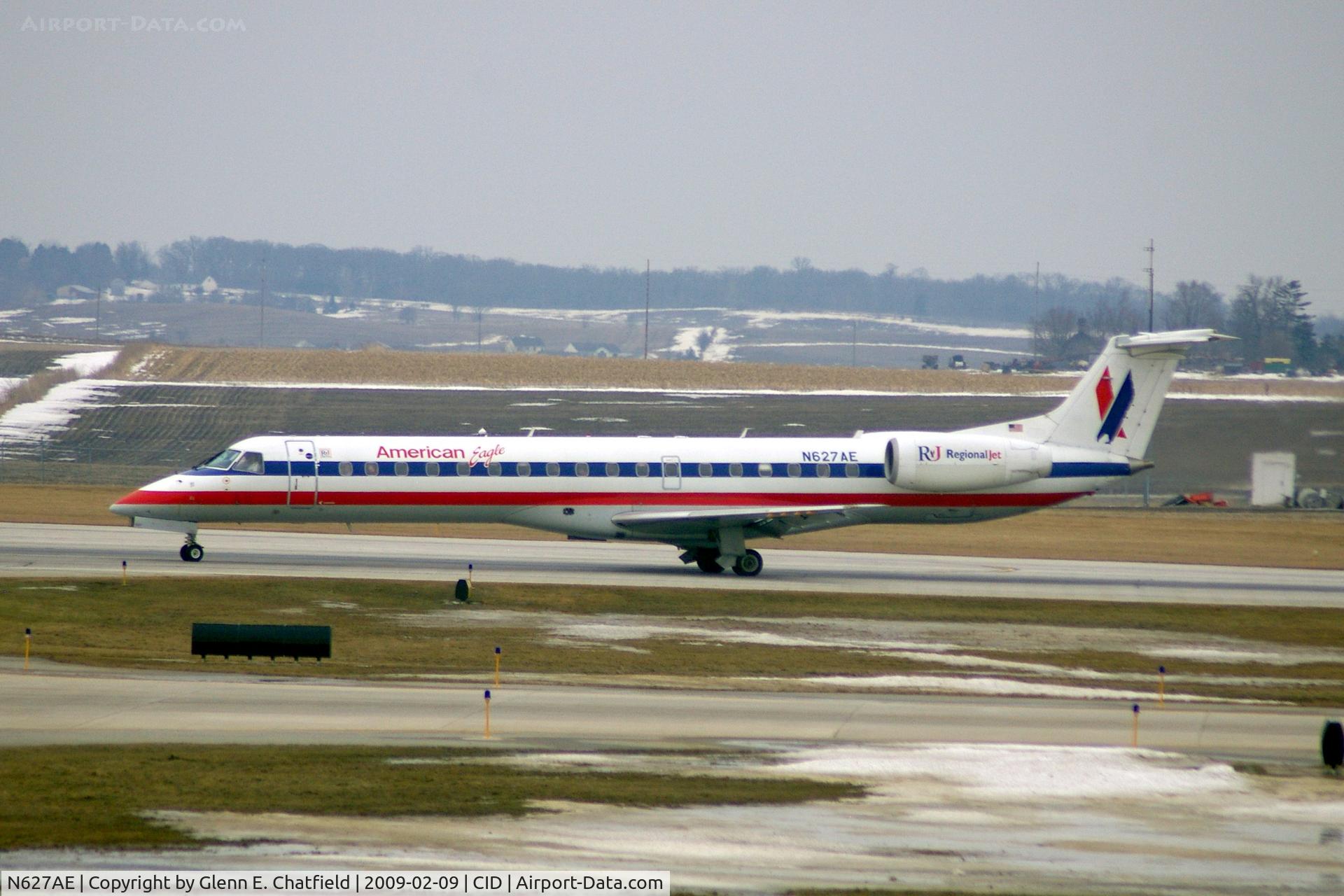 N627AE, 1999 Embraer ERJ-145LR (EMB-145LR) C/N 145121, Turning east off runway 13 onto runway 9