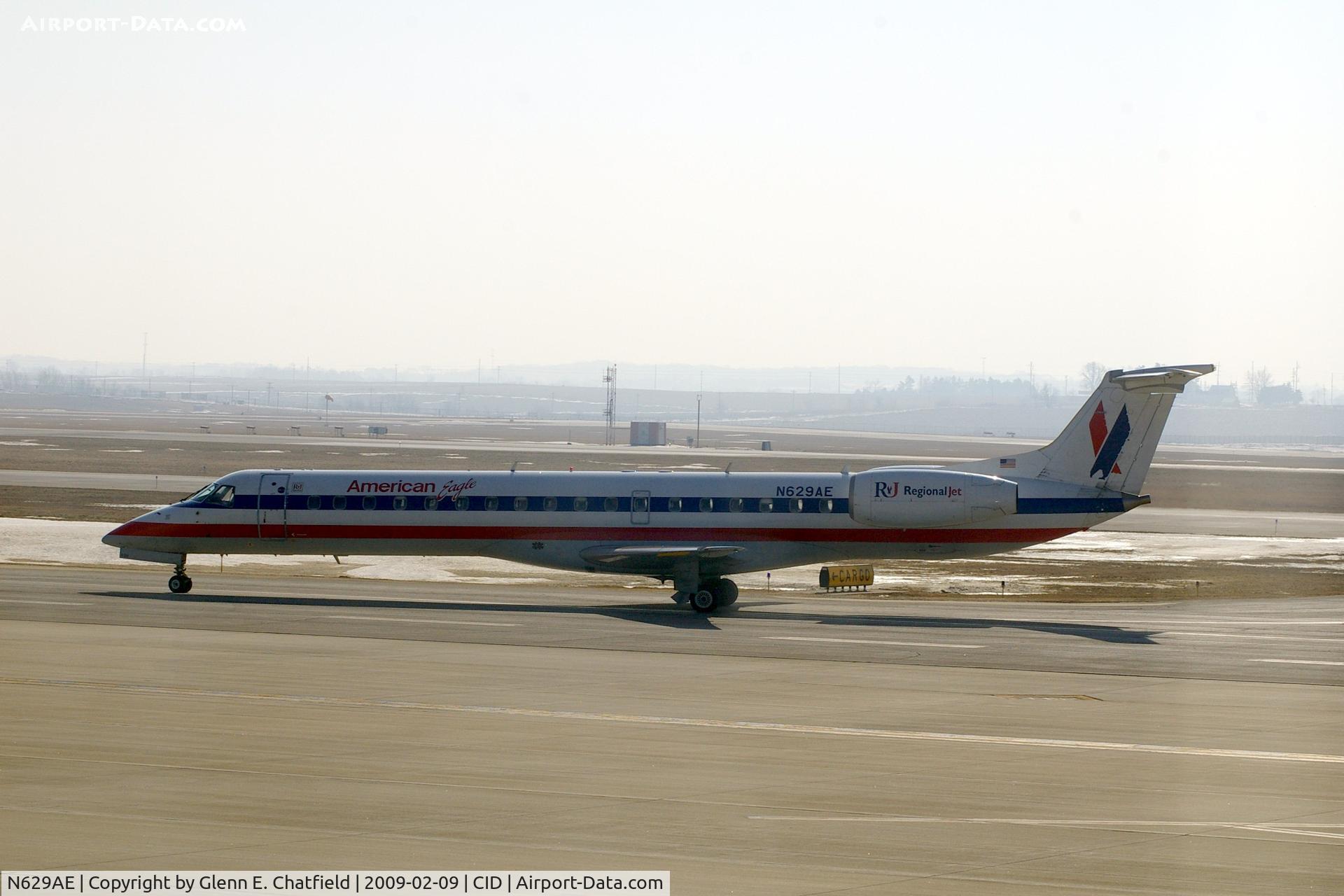 N629AE, 1999 Embraer ERJ-145LR (EMB-145LR) C/N 145130, Taxiing inbound to the terminal