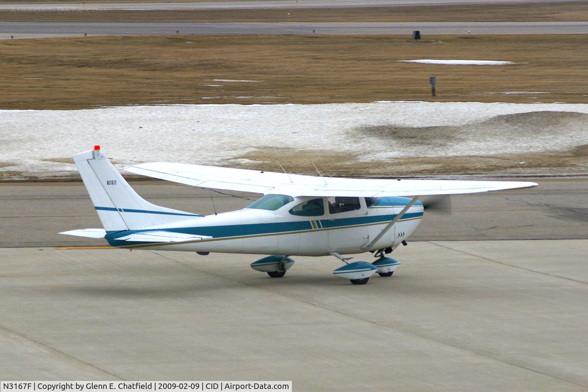 N3167F, 1966 Cessna 182J Skylane C/N 18257267, Taxiing past the tower on the way to runway 13